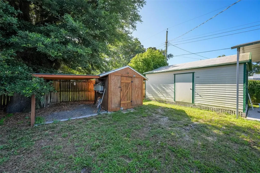 715 4th Street Polk City FL 33868