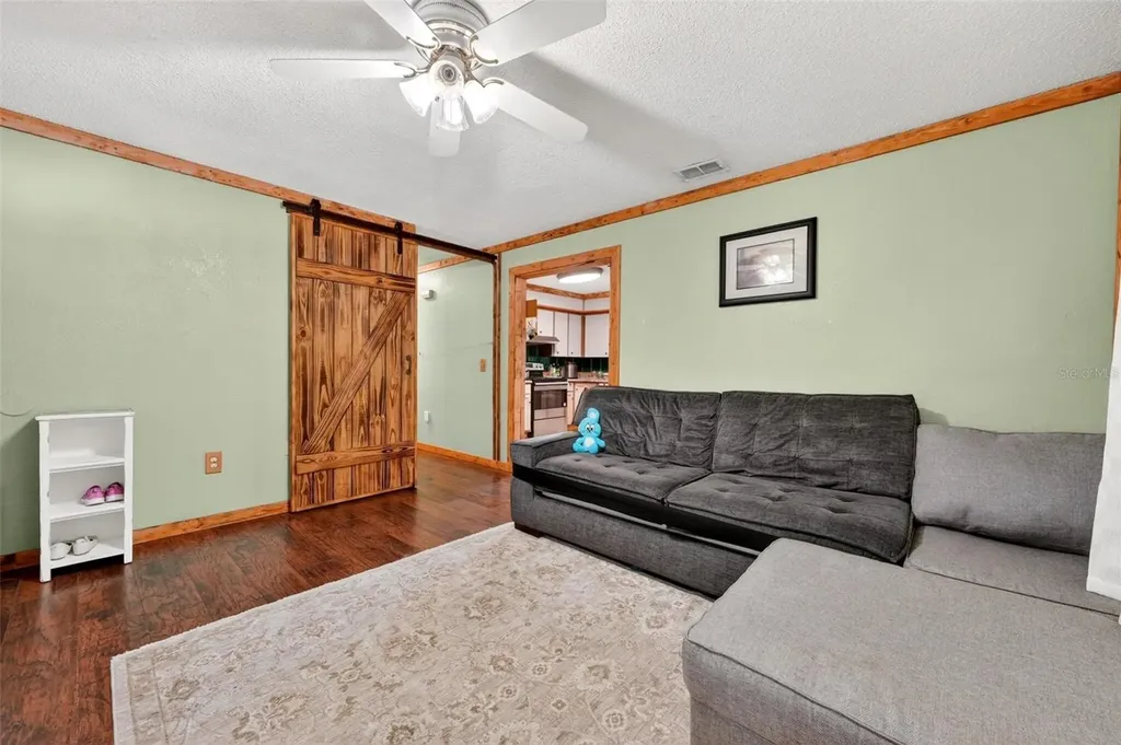 715 4th Street Polk City FL 33868
