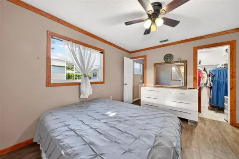 715 4th Street Polk City FL 33868