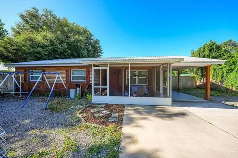 715 4th Street Polk City FL 33868