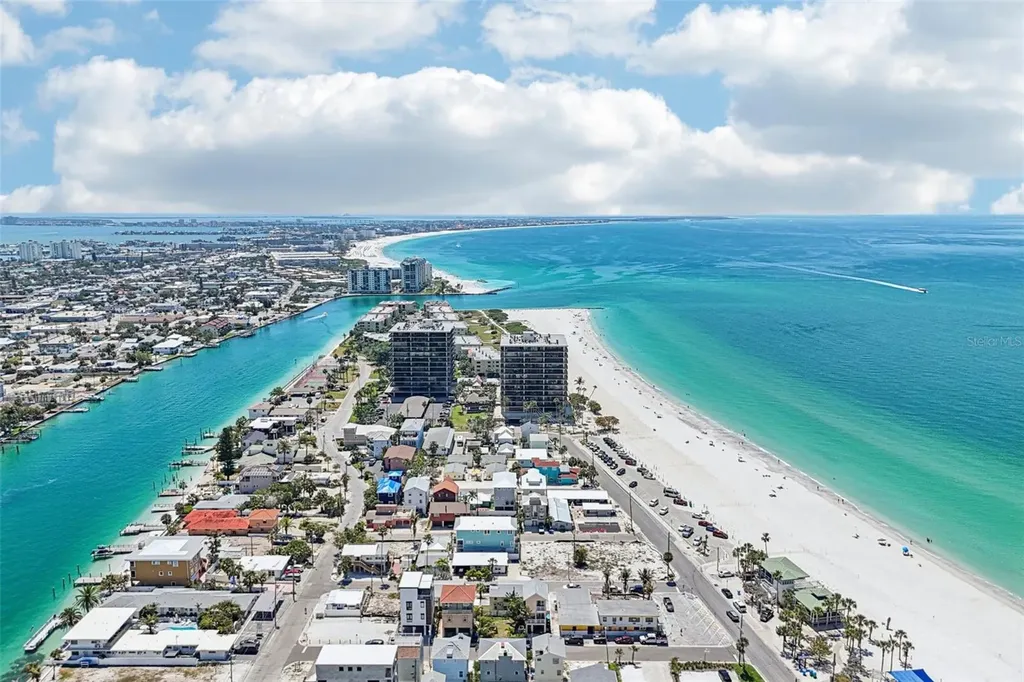 23 80th Avenue Treasure Island FL 33706