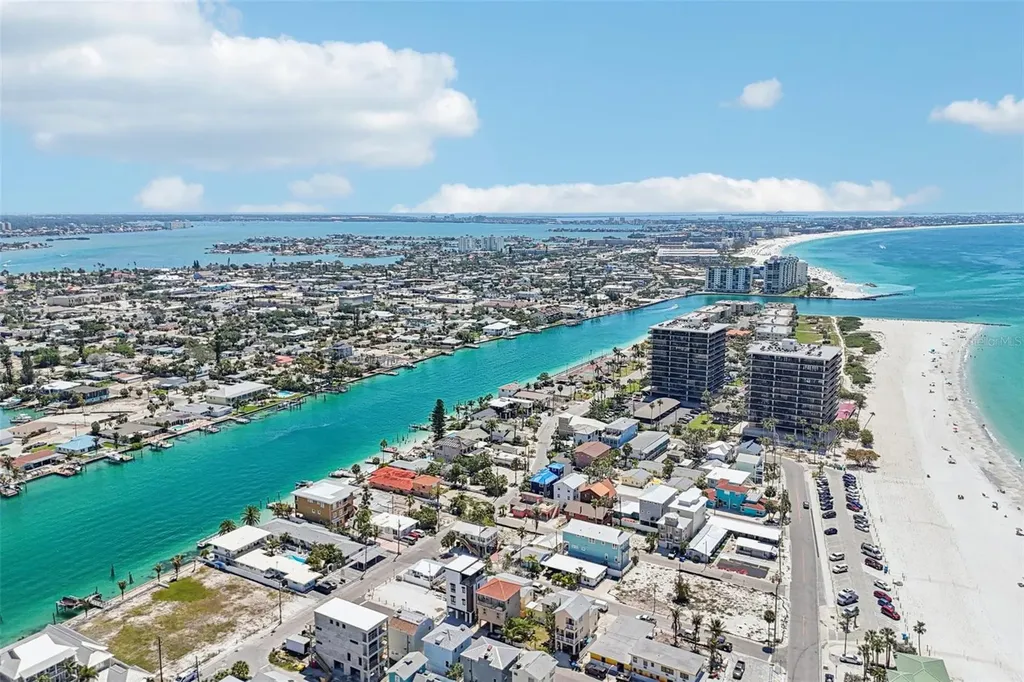23 80th Avenue Treasure Island FL 33706
