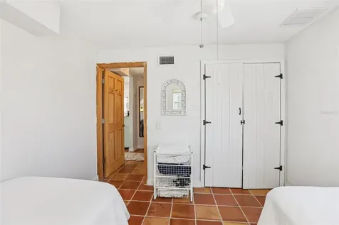 23 80th Avenue Treasure Island FL 33706