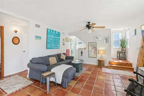 23 80th Avenue Treasure Island FL 33706