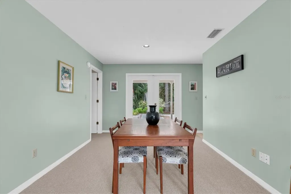 11566 Pine Street Seminole FL 33772
