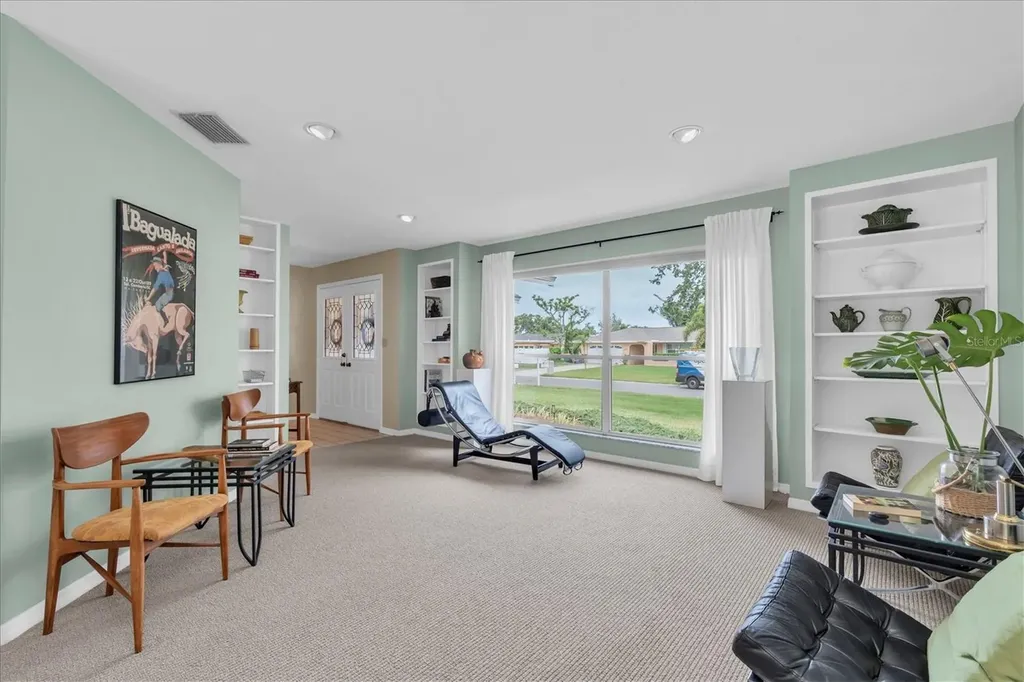 11566 Pine Street Seminole FL 33772
