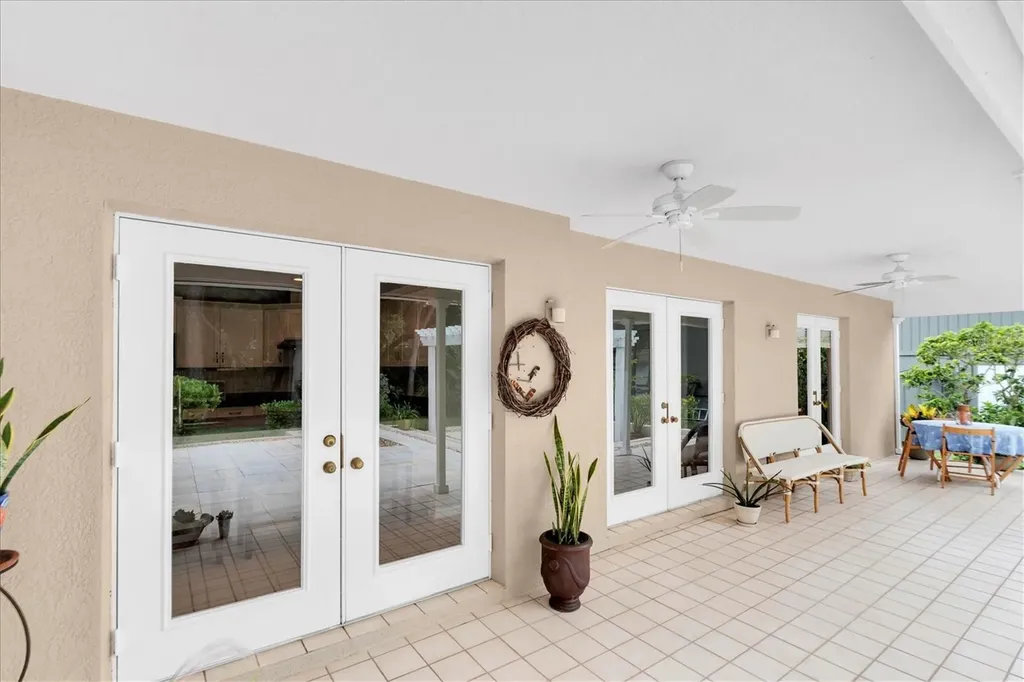 11566 Pine Street Seminole FL 33772