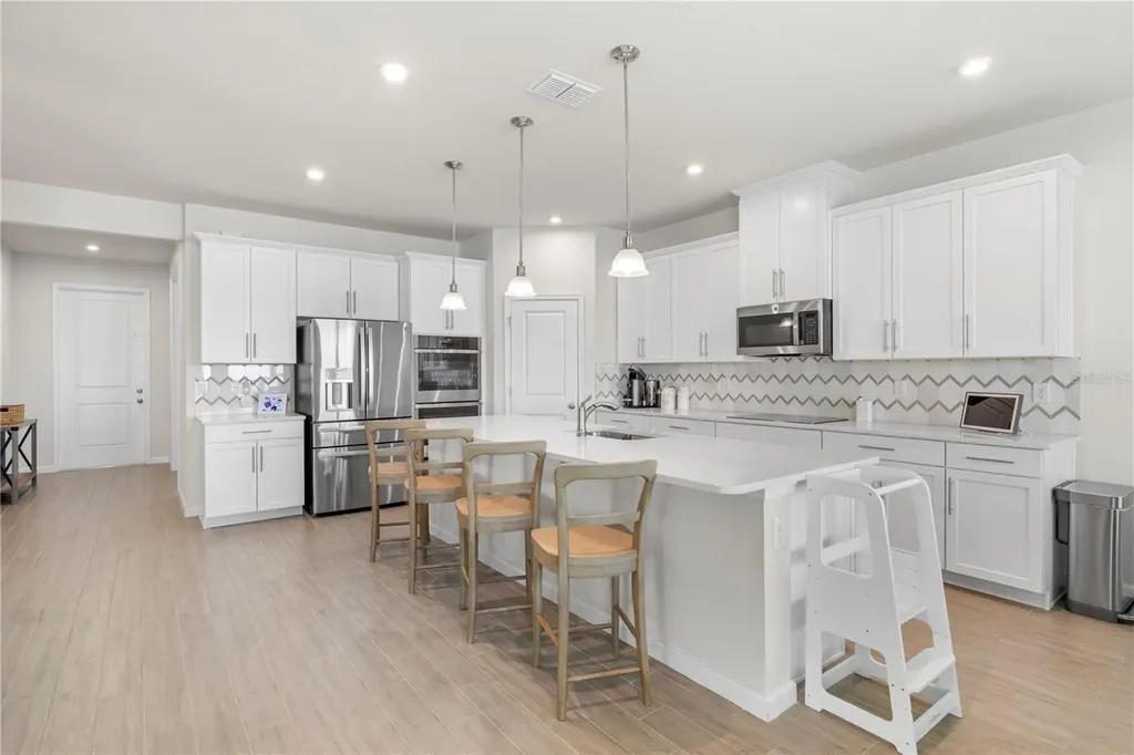7878 Greenway Avenue Wesley Chapel FL 33544