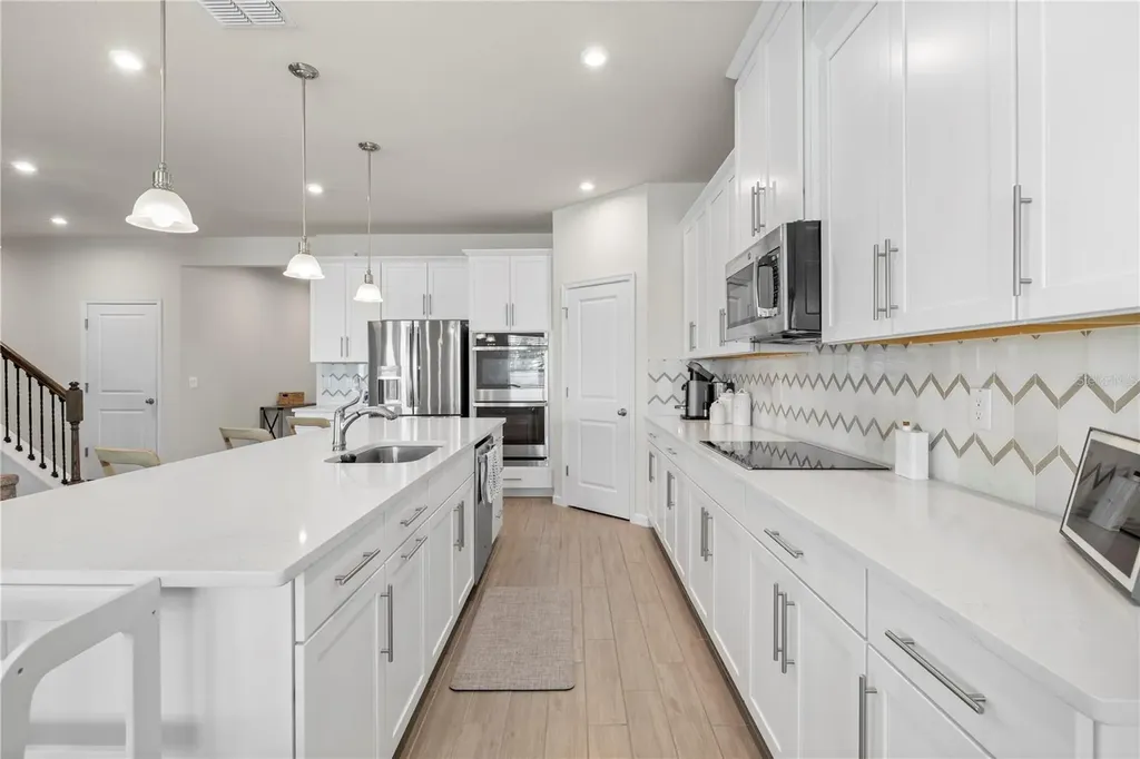 7878 Greenway Avenue Wesley Chapel FL 33544