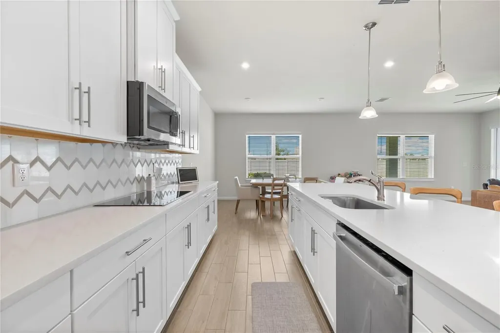 7878 Greenway Avenue Wesley Chapel FL 33544