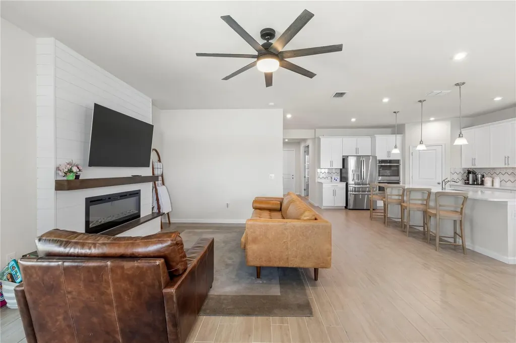 7878 Greenway Avenue Wesley Chapel FL 33544