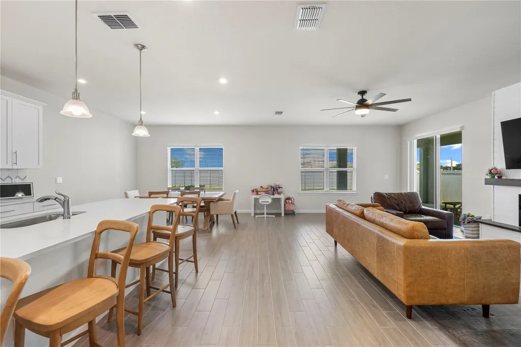 7878 Greenway Avenue Wesley Chapel FL 33544