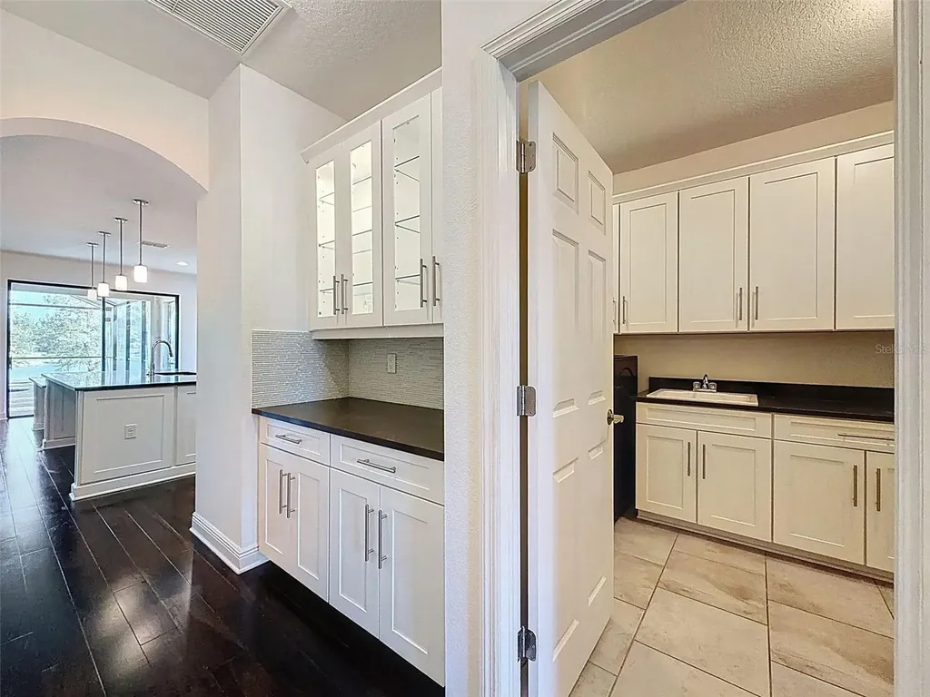 10701 Laurel Vista Way Tampa FL 33647