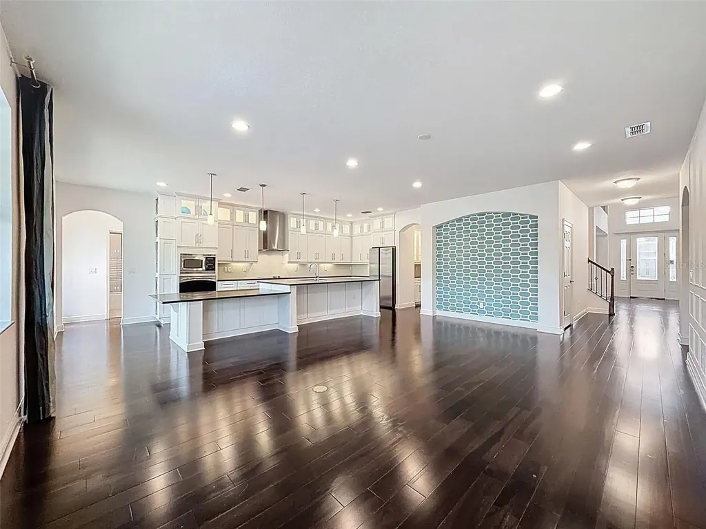 10701 Laurel Vista Way Tampa FL 33647