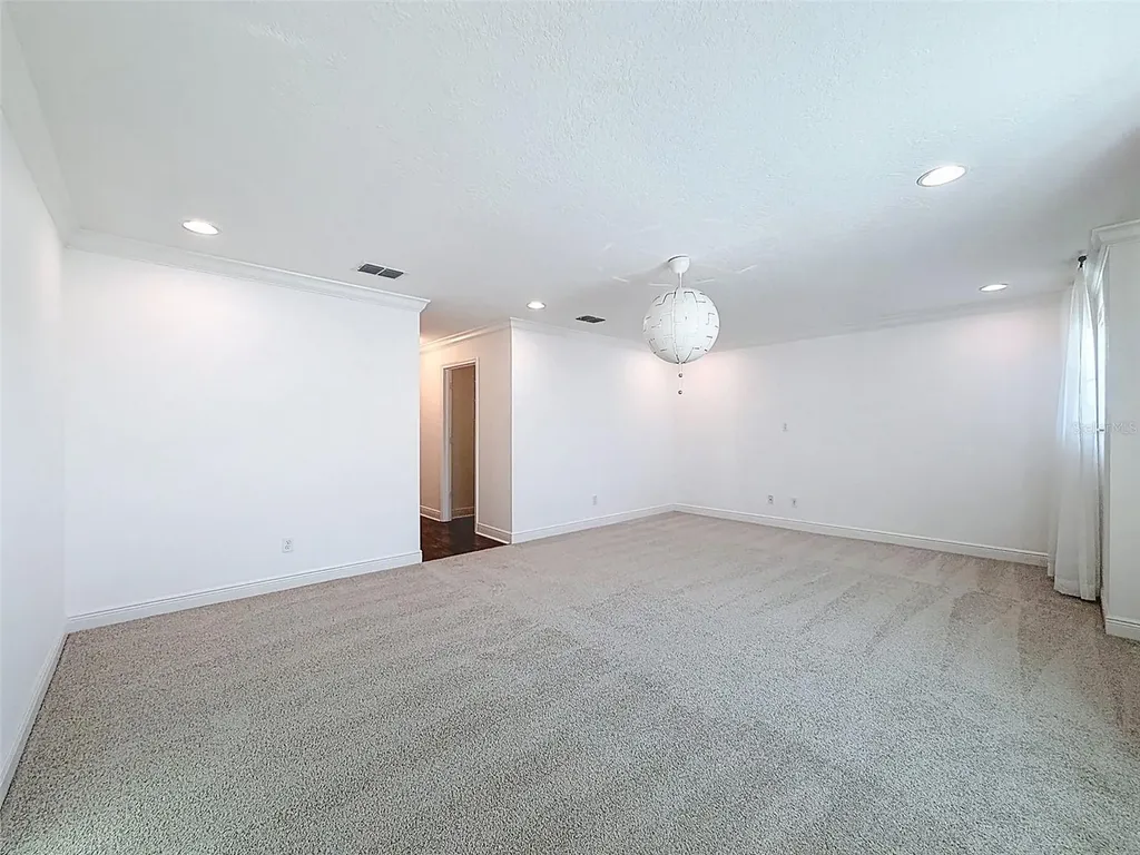 10701 Laurel Vista Way Tampa FL 33647