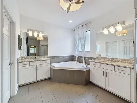 10701 Laurel Vista Way Tampa FL 33647