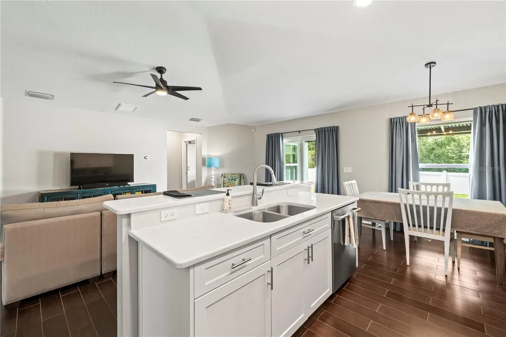 31328 Wrencrest Drive Wesley Chapel FL 33543