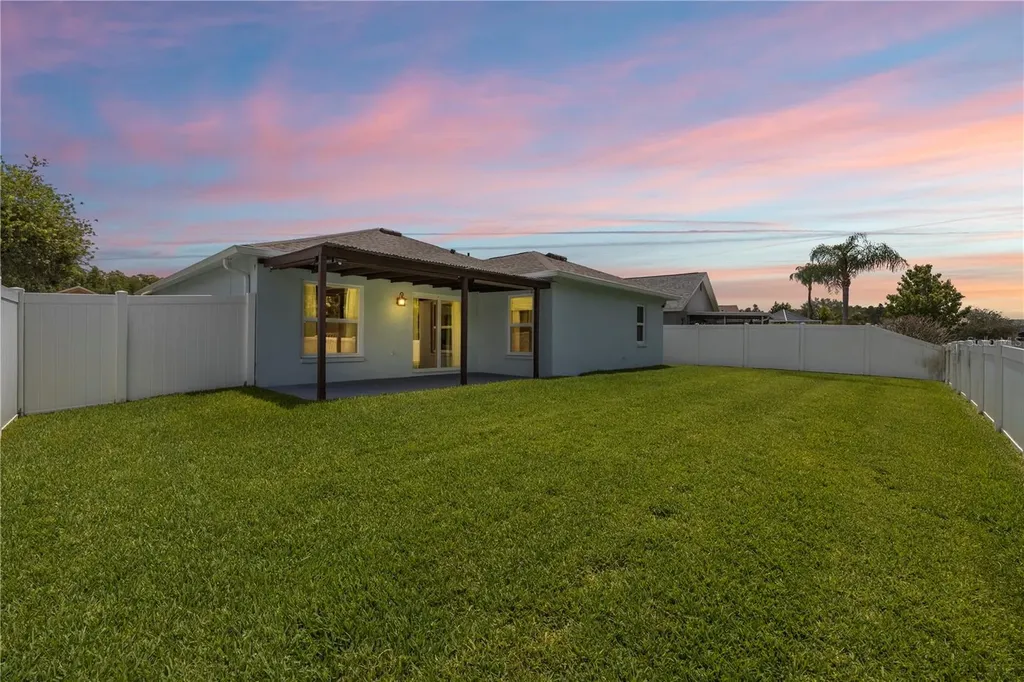31328 Wrencrest Drive Wesley Chapel FL 33543