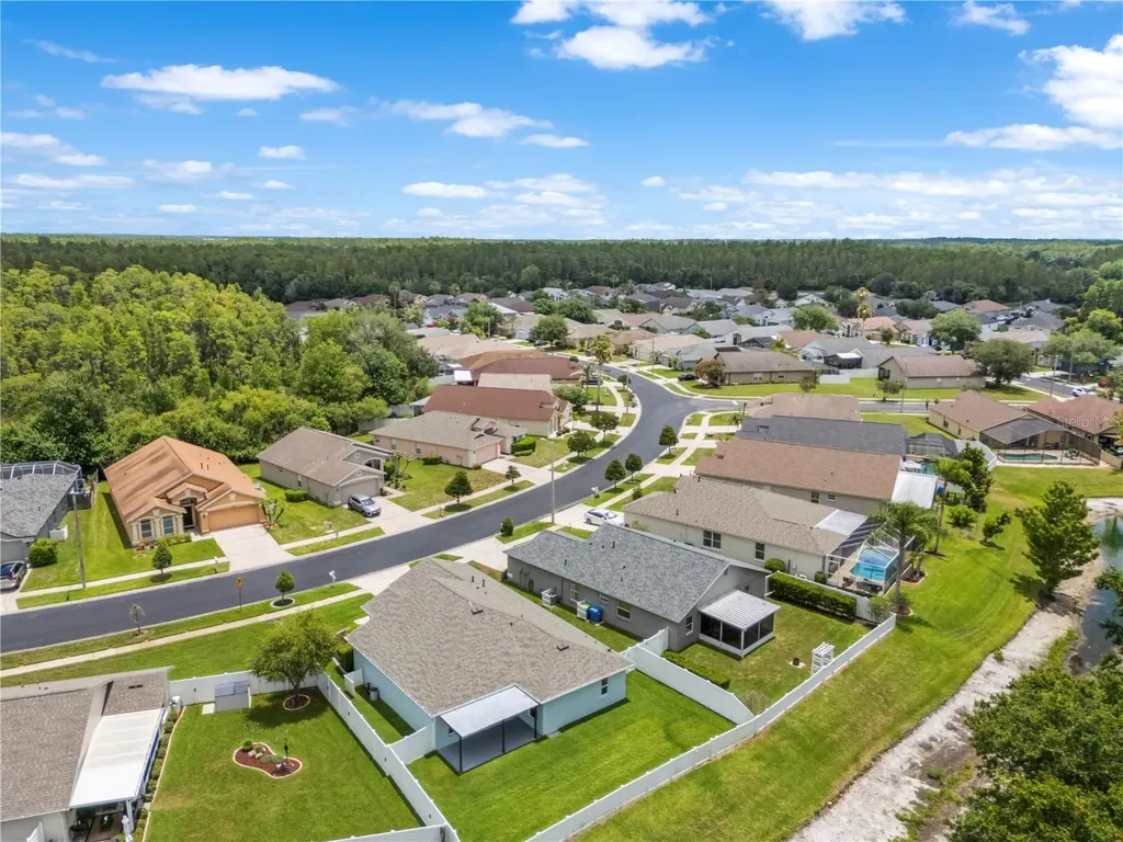 31328 Wrencrest Drive Wesley Chapel FL 33543