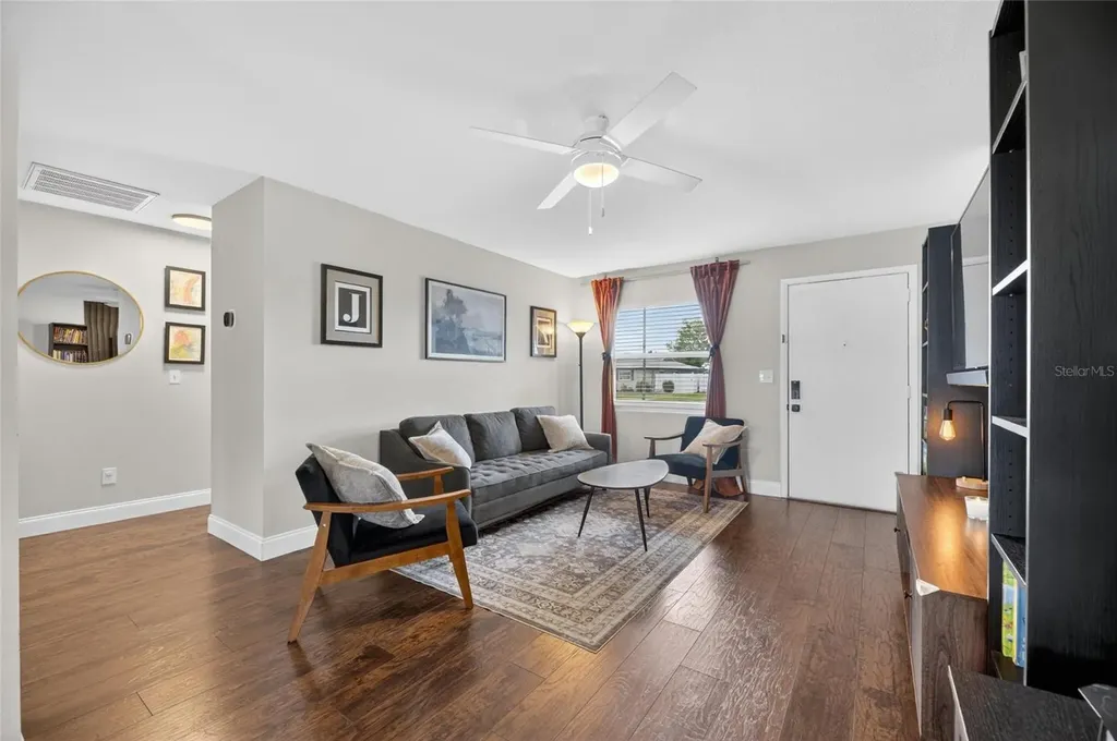 6145 17th Street Zephyrhills FL 33542
