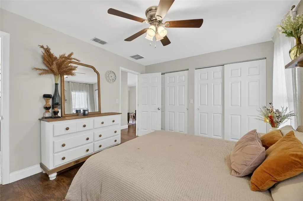 6145 17th Street Zephyrhills FL 33542