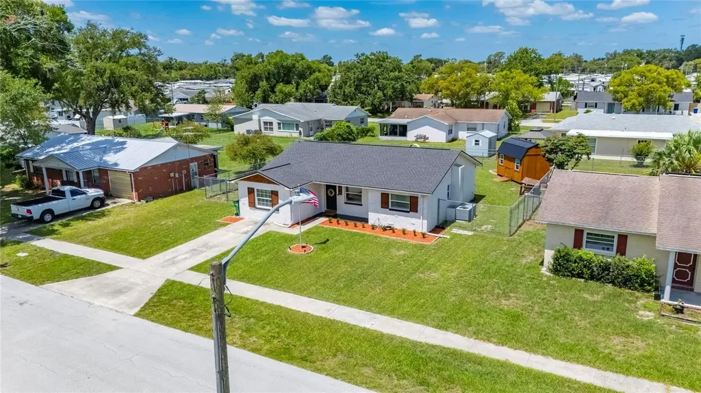 6145 17th Street Zephyrhills FL 33542