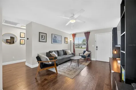 6145 17th Street Zephyrhills FL 33542