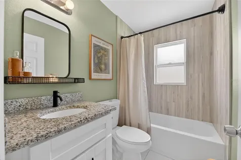 6145 17th Street Zephyrhills FL 33542
