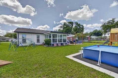6145 17th Street Zephyrhills FL 33542