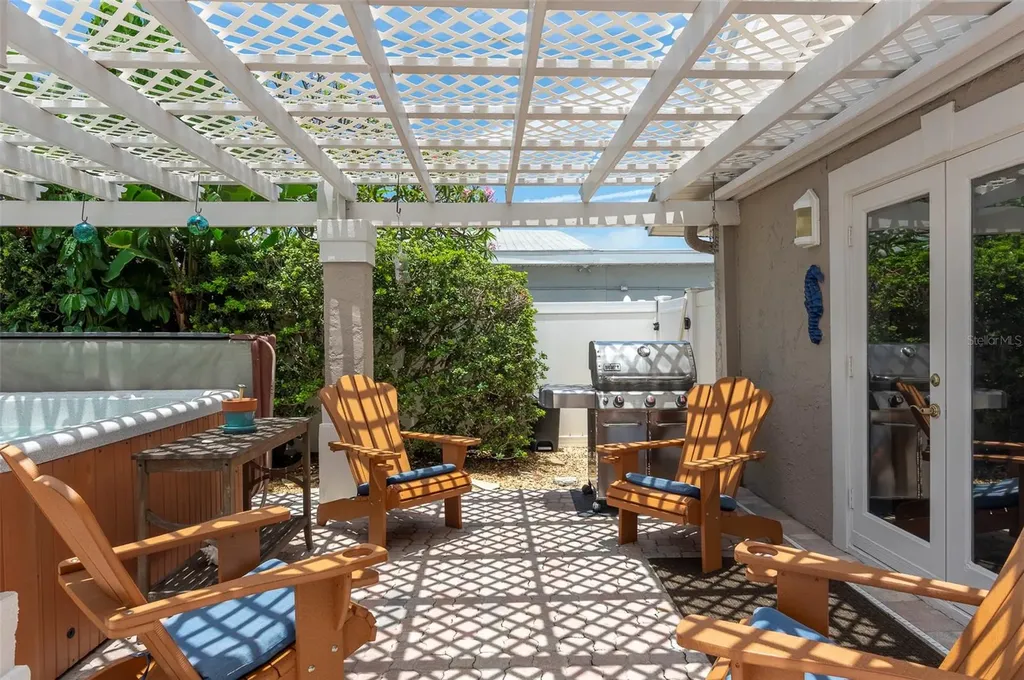 311 S Isle Drive St Pete Beach FL 33706