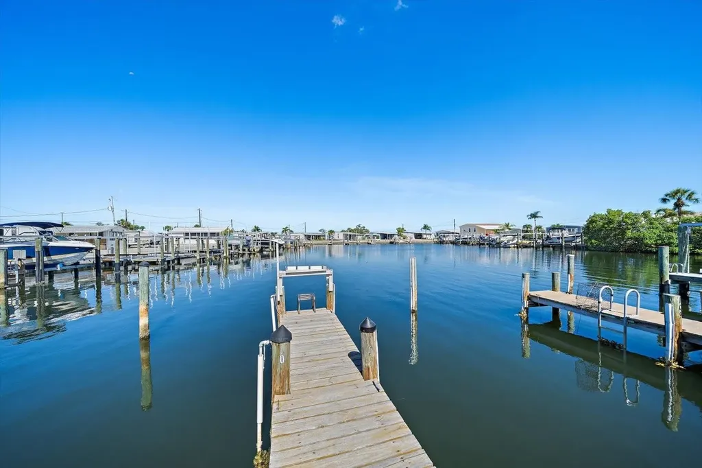 108 Bahia Drive Palmetto FL 34221