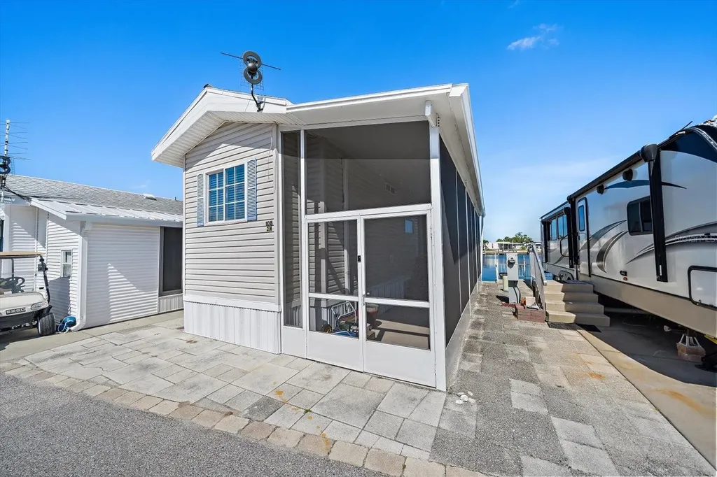 108 Bahia Drive Palmetto FL 34221