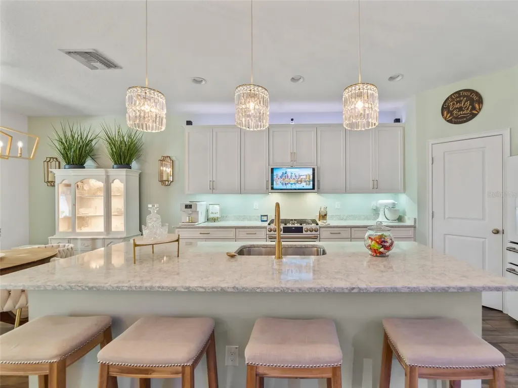 1220 Florablu Drive Seffner FL 33584