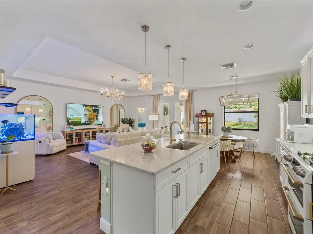 1220 Florablu Drive Seffner FL 33584