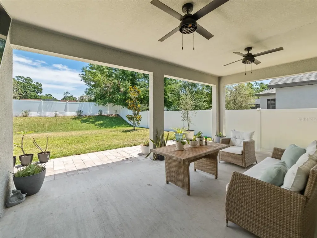 1220 Florablu Drive Seffner FL 33584