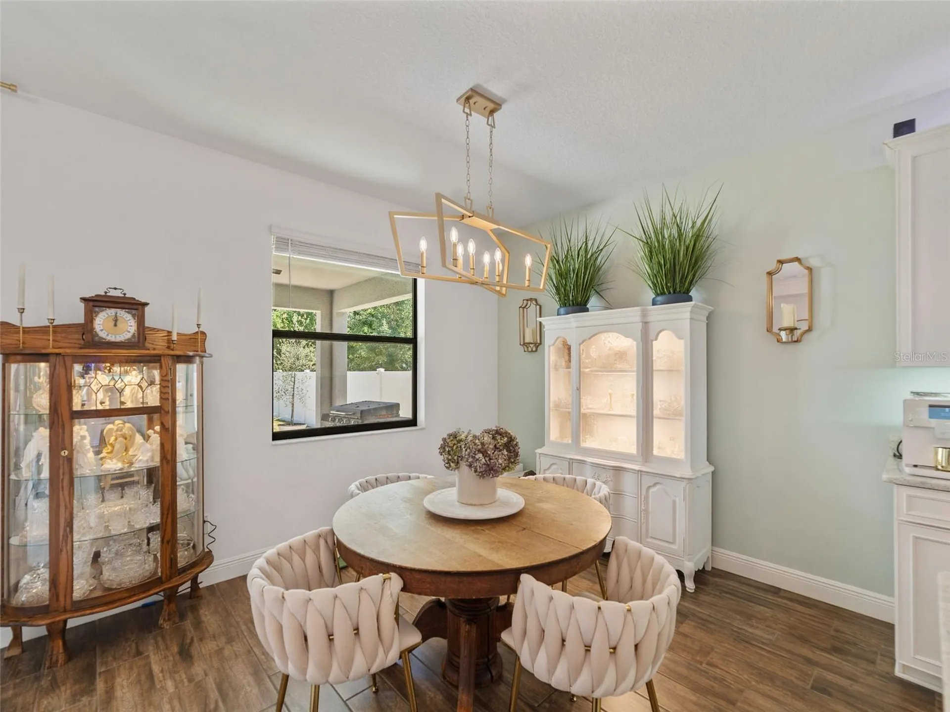 1220 Florablu Drive Seffner FL 33584