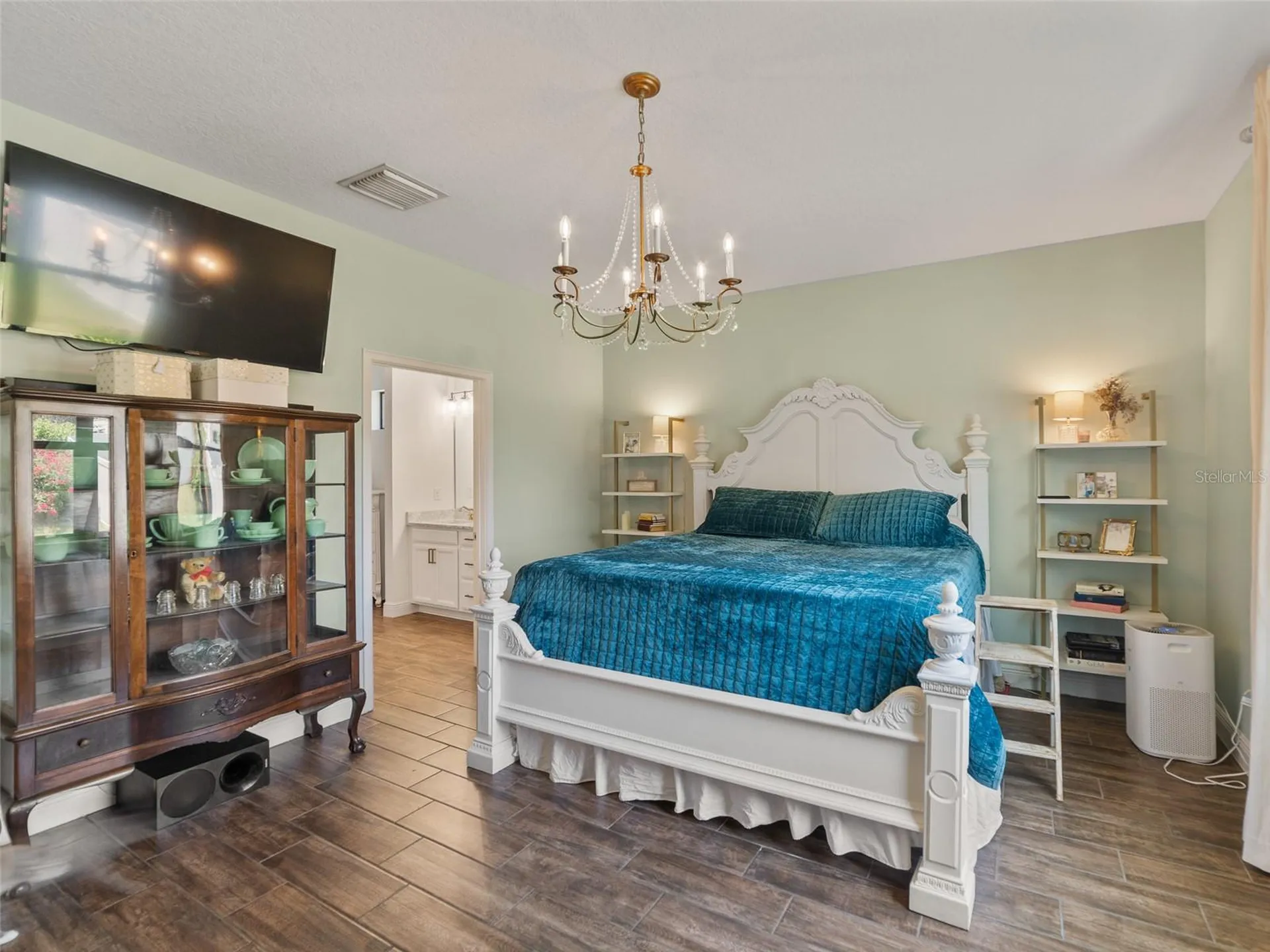 1220 Florablu Drive Seffner FL 33584