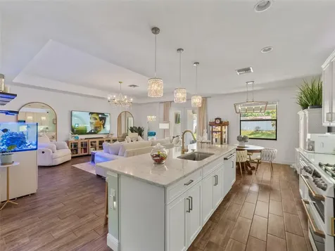 1220 Florablu Drive Seffner FL 33584