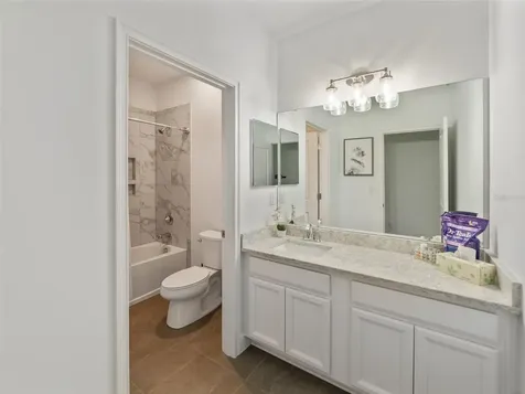 1220 Florablu Drive Seffner FL 33584