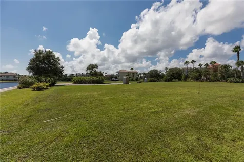 10 Cutter Court Palm Coast FL 32137