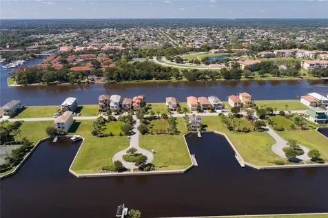 10 Cutter Court Palm Coast FL 32137