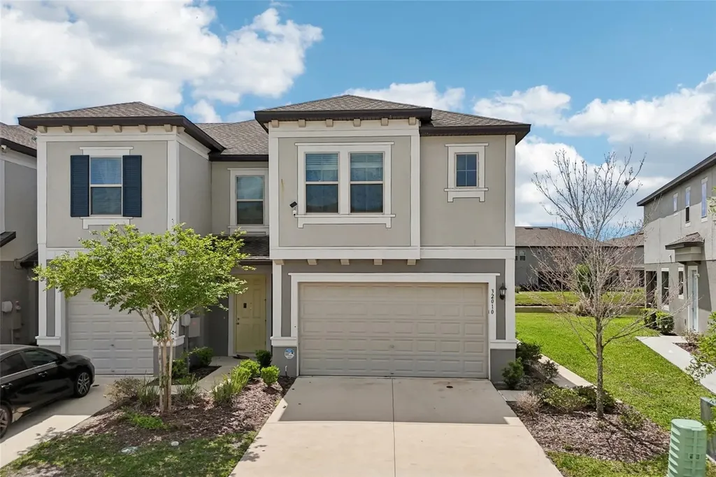 32010 Blue Passing Loop Wesley Chapel FL 33545