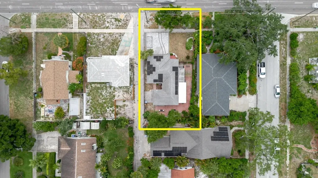 210 49 Th Street N St Petersburg FL 33710
