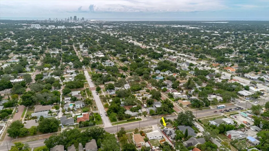 210 49 Th Street N St Petersburg FL 33710