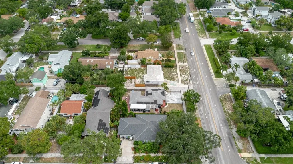 210 49 Th Street N St Petersburg FL 33710