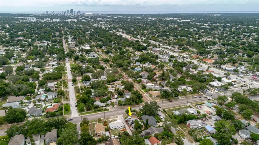 210 49 Th Street N St Petersburg FL 33710