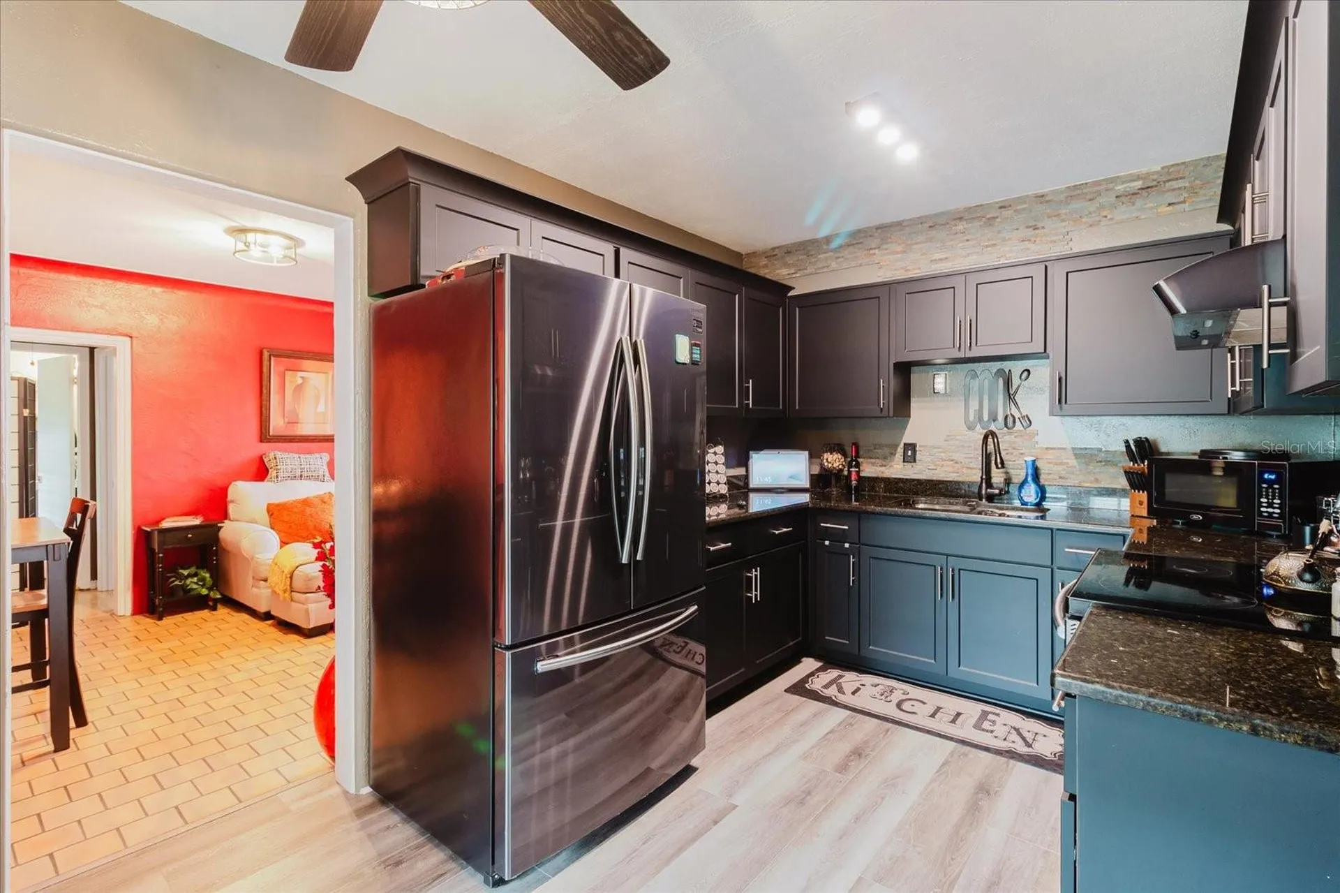 210 49 Th Street N St Petersburg FL 33710