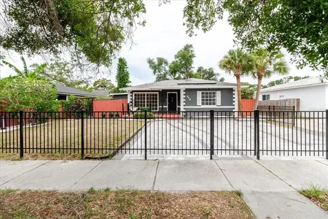 210 49 Th Street N St Petersburg FL 33710