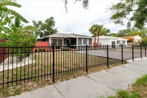 210 49 Th Street N St Petersburg FL 33710