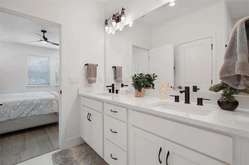 2021 Amelia Bay Place Valrico FL 33596